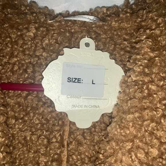 chaleco calientito,color café ,nuevo,Sz L ,$50 - Picture 7 of 11